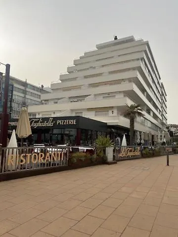 Apartamiento Vista Al Mar - Holiday Center En Roses Apartment